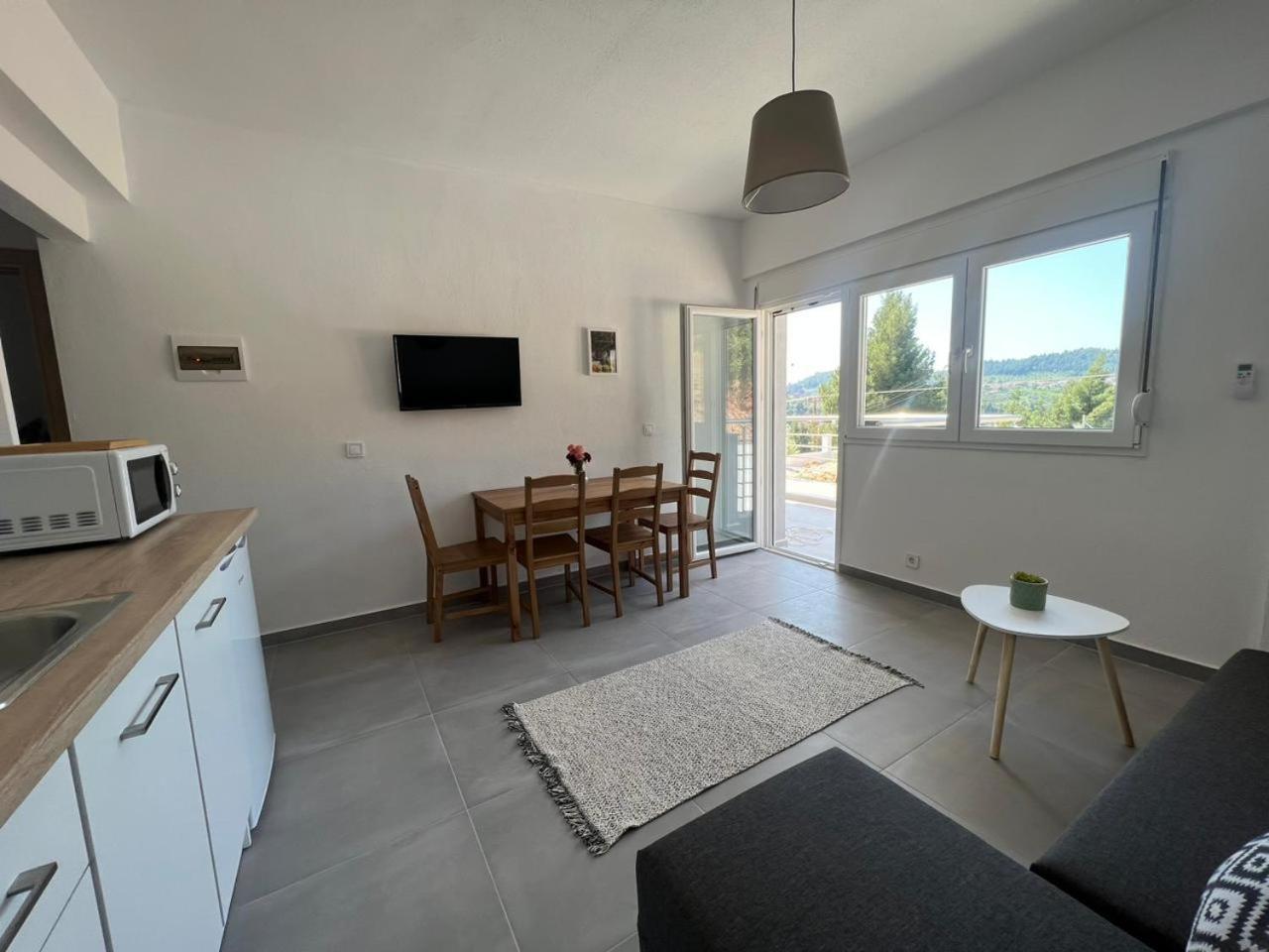 Sithonian Suites Ayios Nikolaos Bagian luar foto
