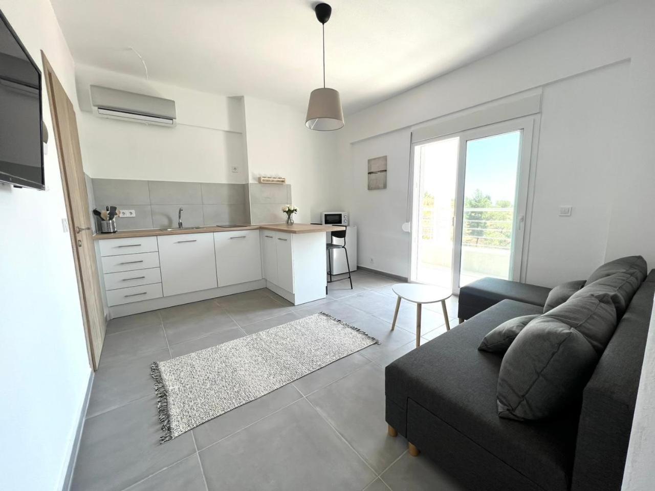 Sithonian Suites Ayios Nikolaos Bagian luar foto